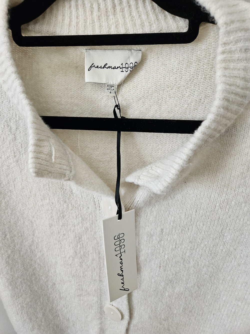 NWT Freshman 1996 Cream Button-Front Women’s Cropped Cardigan - Picture 2 of 4